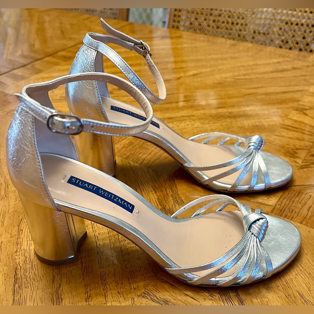 STUART WEITZMAN Womens Silver Knot Ankle Strap Sutton Heel Size 7